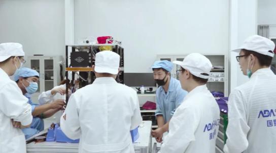 高小微 昨日, 电子科技大学 上太空了