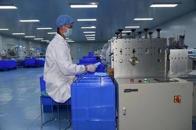 山东济南:口罩生产忙